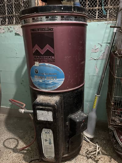 Used Marshal Gas + Electric Geyser