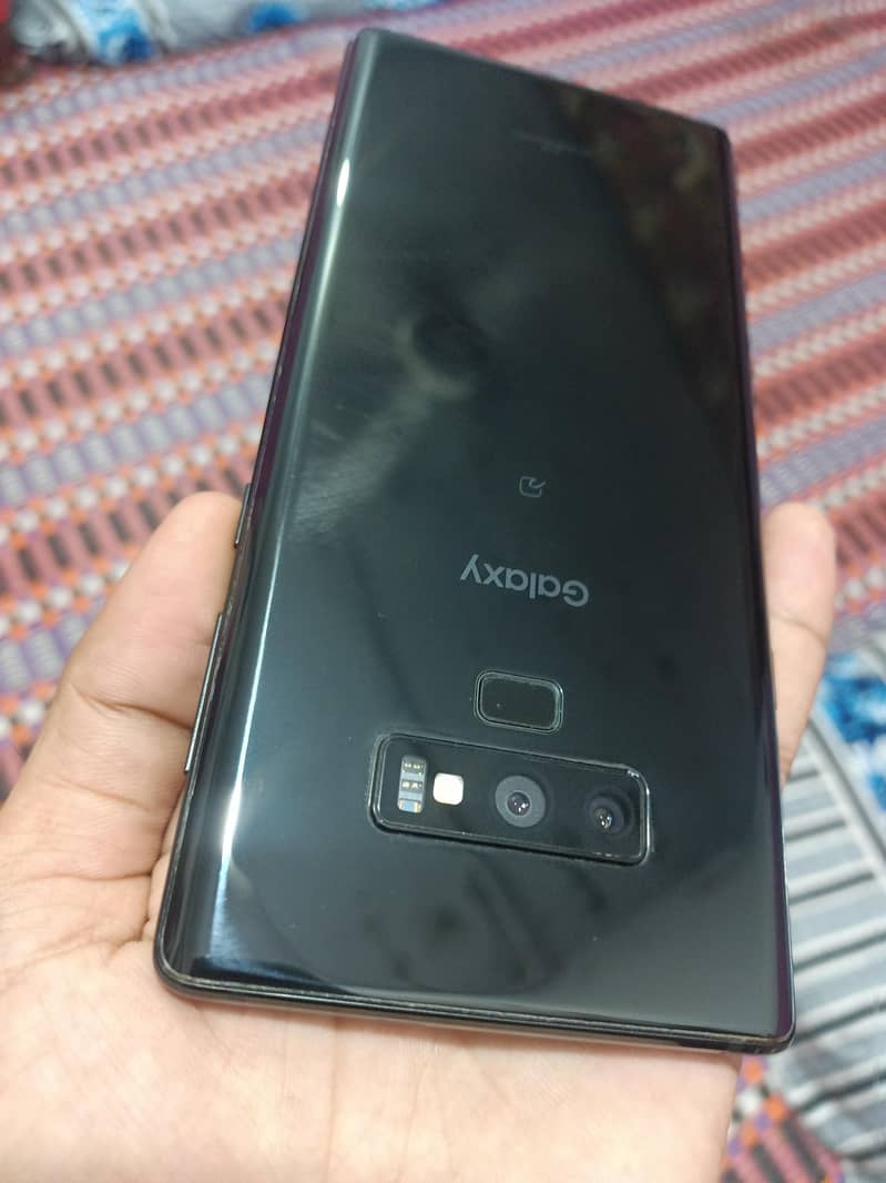 Samsung Note 9 (10/10) 1