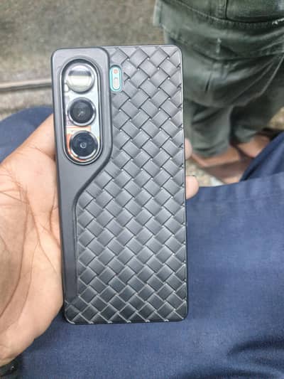 Tecno CAMON 40 Pro 10 by10 condition 03276899648