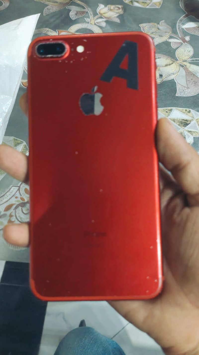 Apple iPhone 7 Plus 2