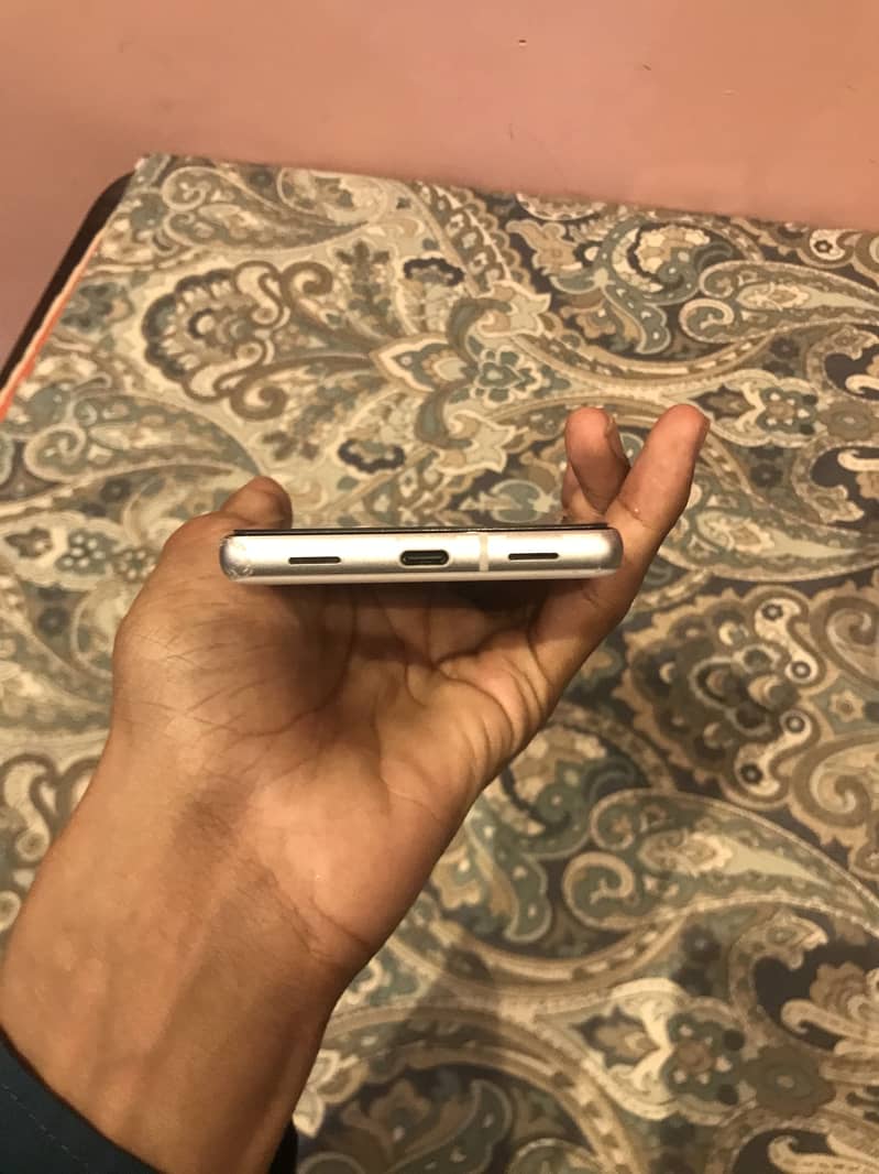 Google Pixel 7a 1