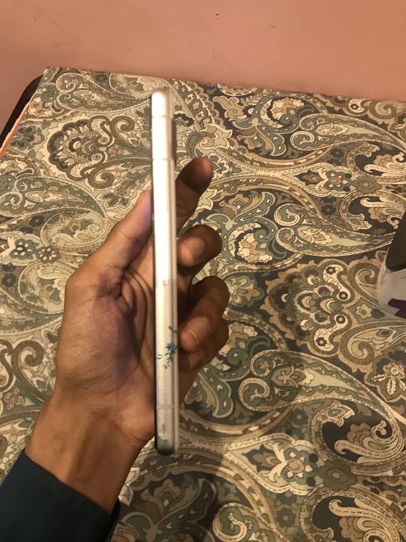 Google Pixel 7a 3