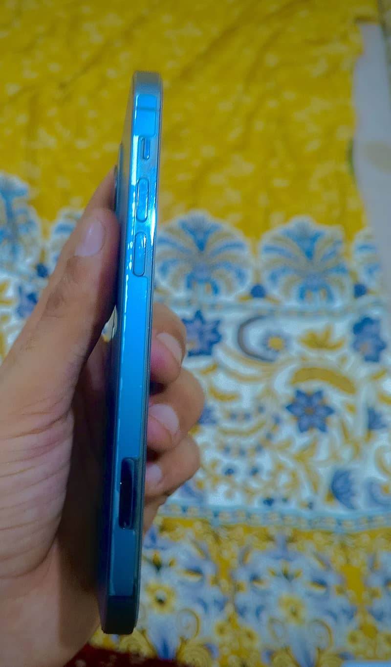 Iphone 12 pro 4