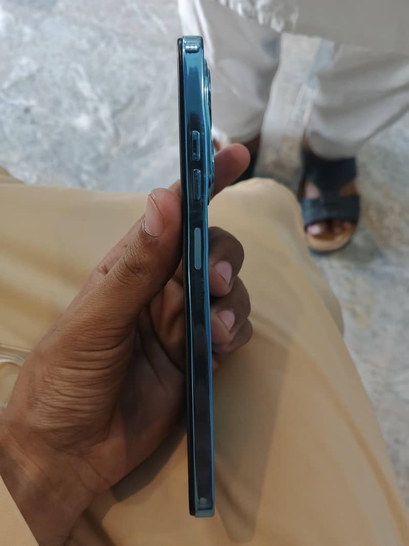Tecno Spark 20 6