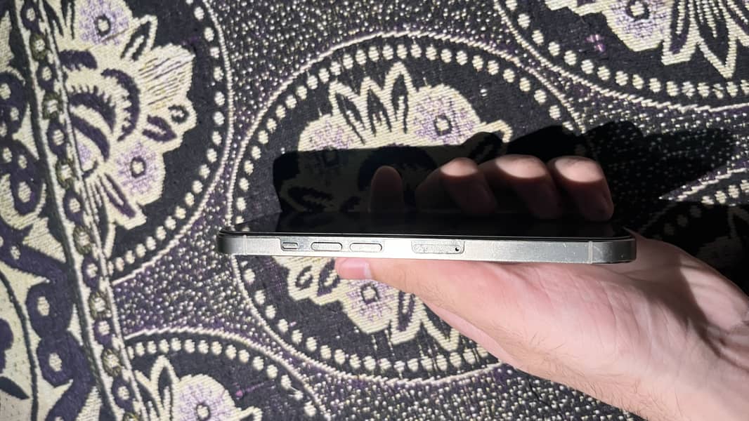 Apple iPhone 13 Pro 4