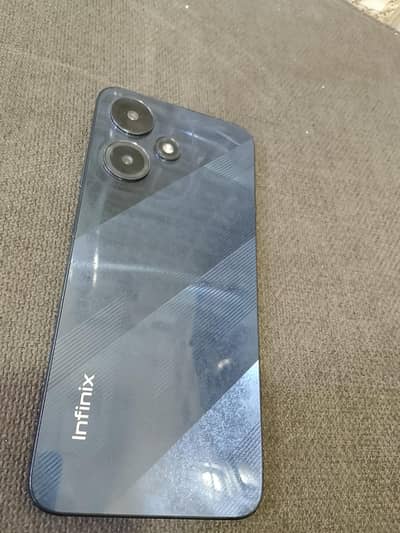 Infinix Hot 30 Play