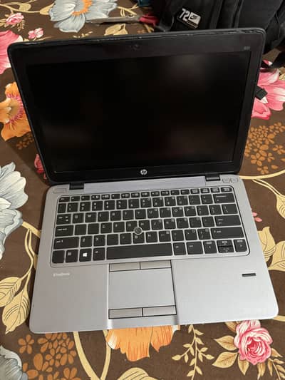 HP elitebook 820 G2