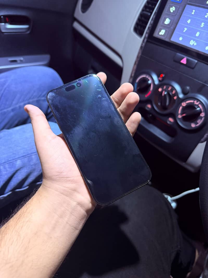 Apple iPhone 15 Pro 1