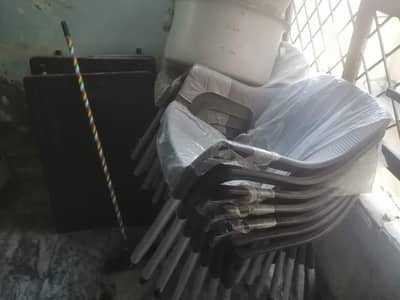 16 chair 4 table