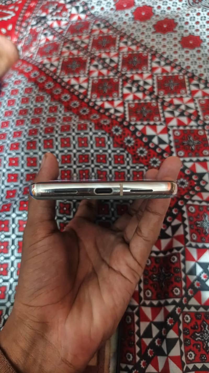 Google Pixel 7 Pro 6