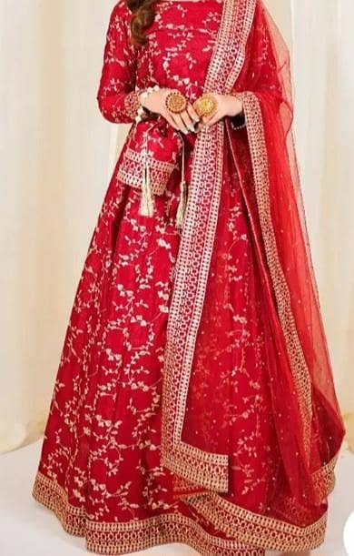 maroon lehnga