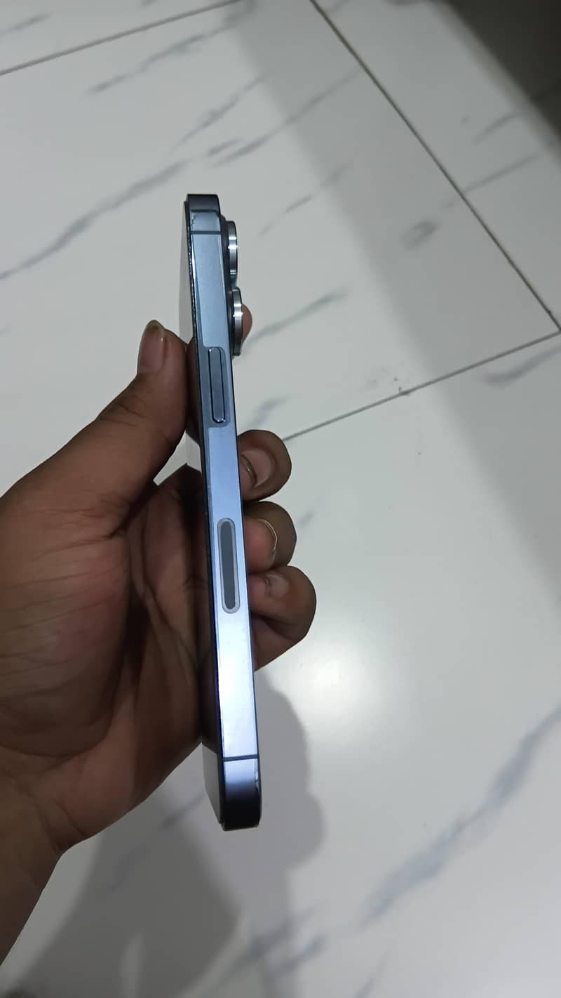 Apple iPhone 13 Pro 3