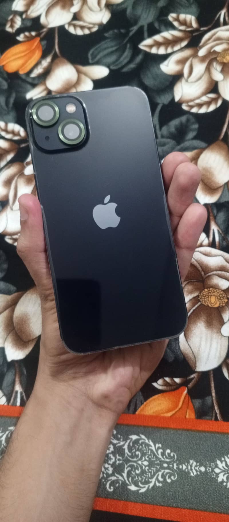 Apple iPhone 13 0