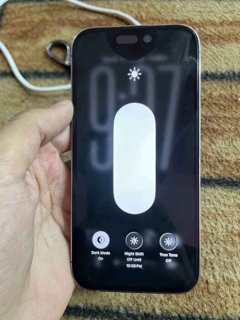 Apple iPhone 14 Pro 1