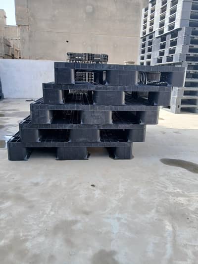 Industrial Plastic Pallets | Pallets stock in Pakistan | Wooden Pallet