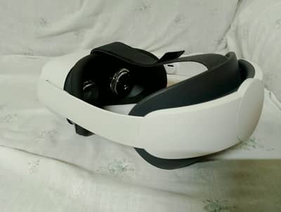Meta Quest 2 256gb is up for Sale on Urgent Basis