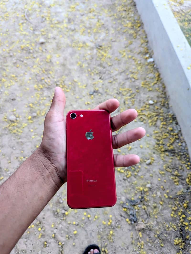 Apple iPhone 8 0