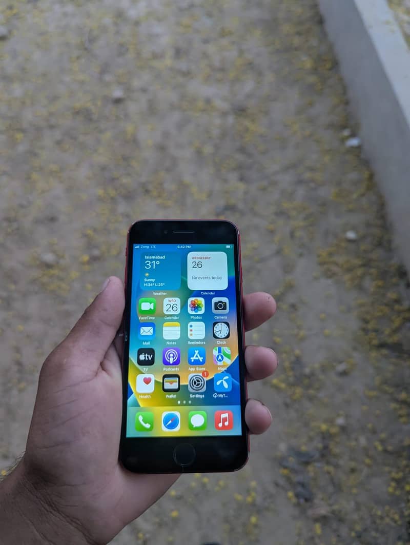 Apple iPhone 8 1