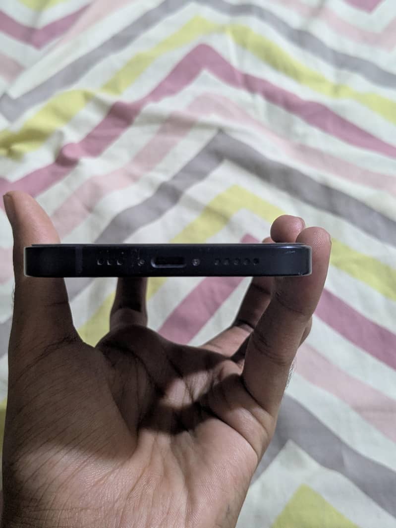 Apple iPhone 12 1