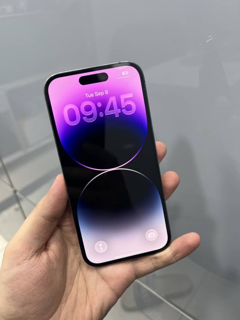 Apple iPhone 14 Pro 1