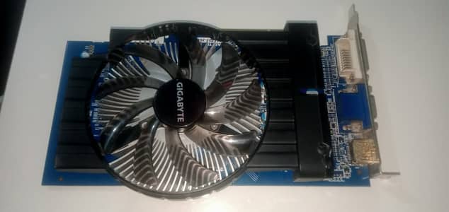 2 gb AMD radeon hd 6670