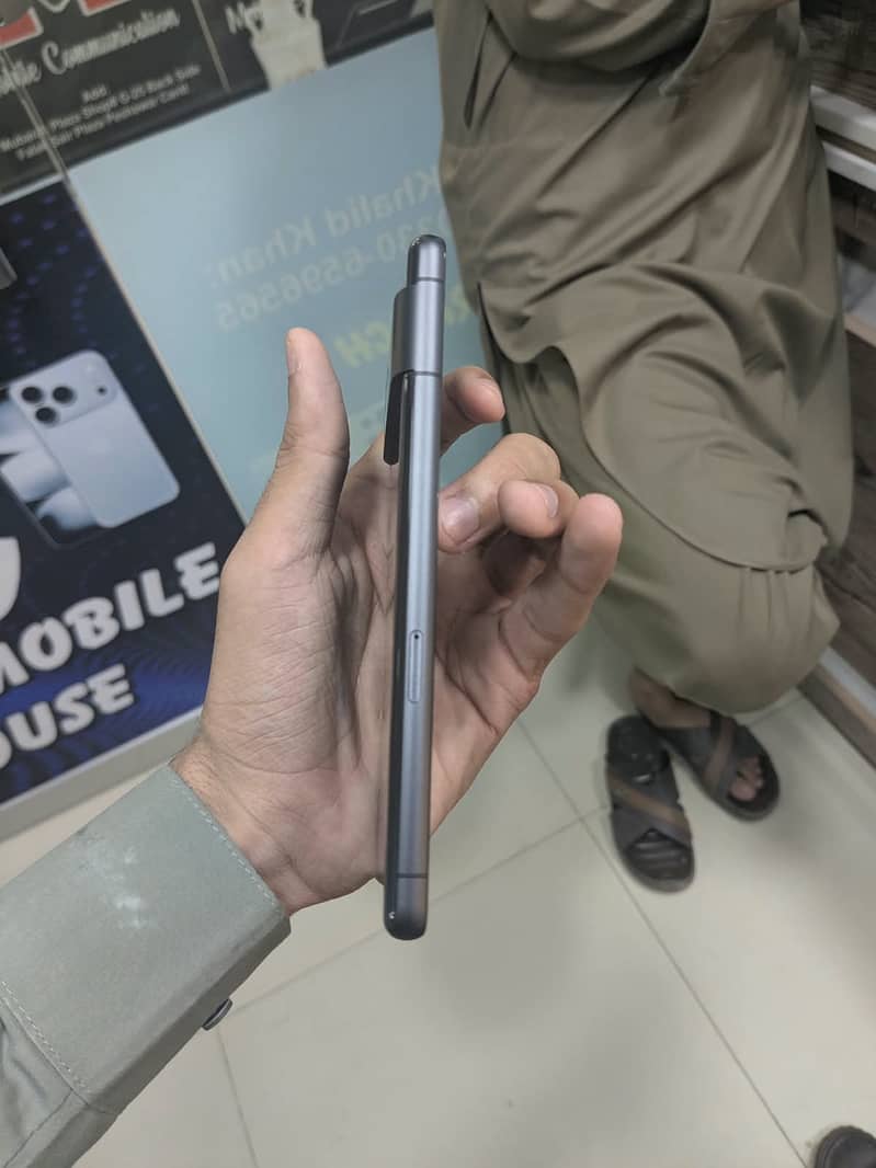 Google Pixel 7 3