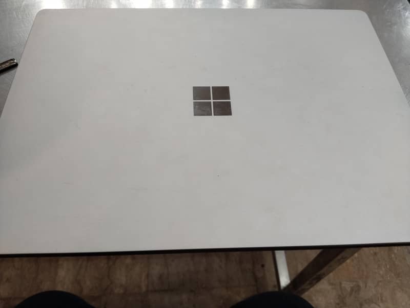 Microsoft surface 0
