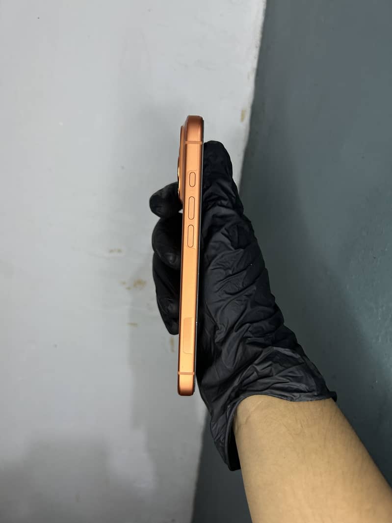 Apple iPhone 17 Pro 2