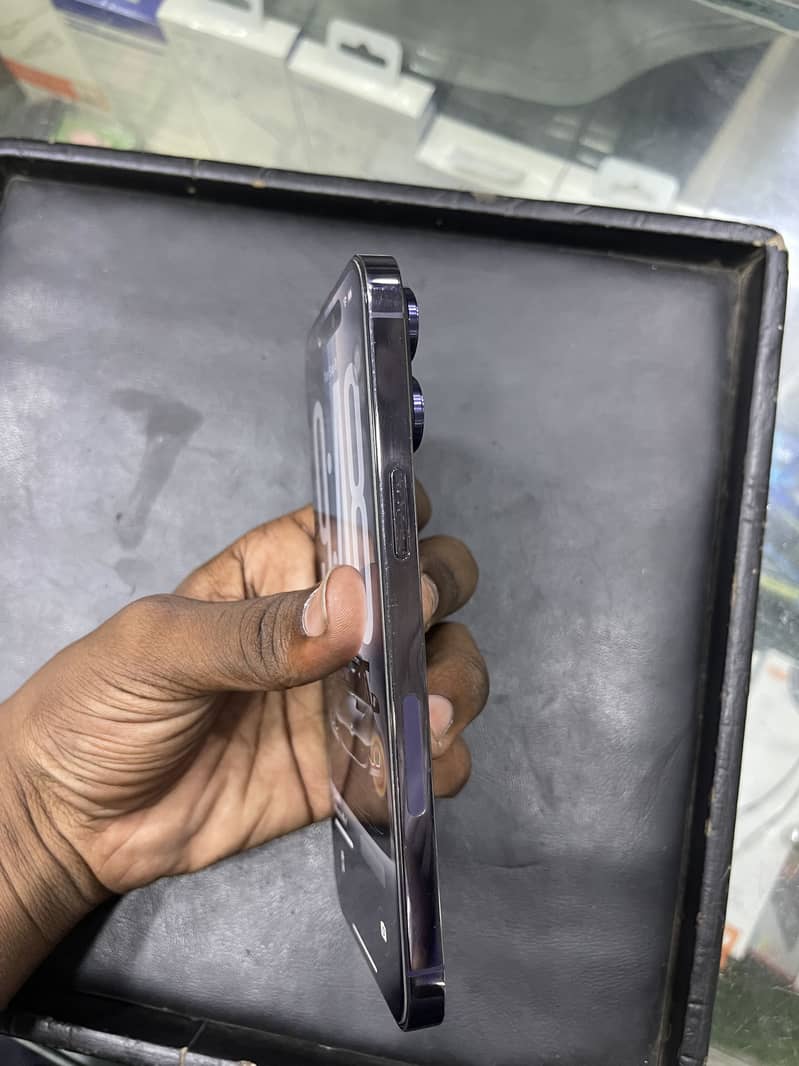 Apple iPhone 14 Pro Max 4