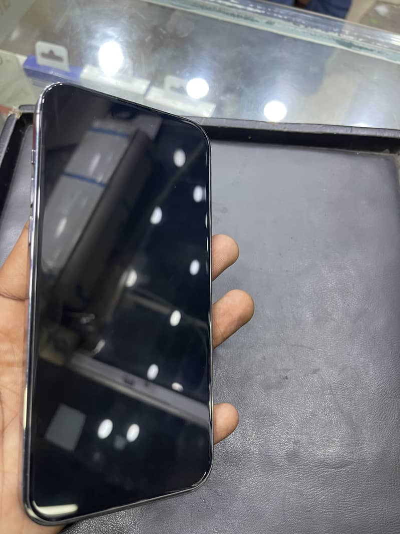 Apple iPhone 14 Pro Max 7