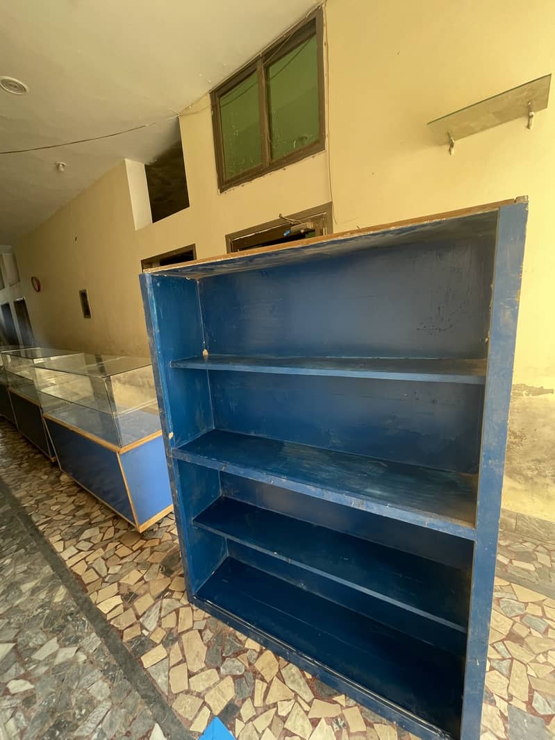 سامان دکان کا براۓ فروخت۔ 4