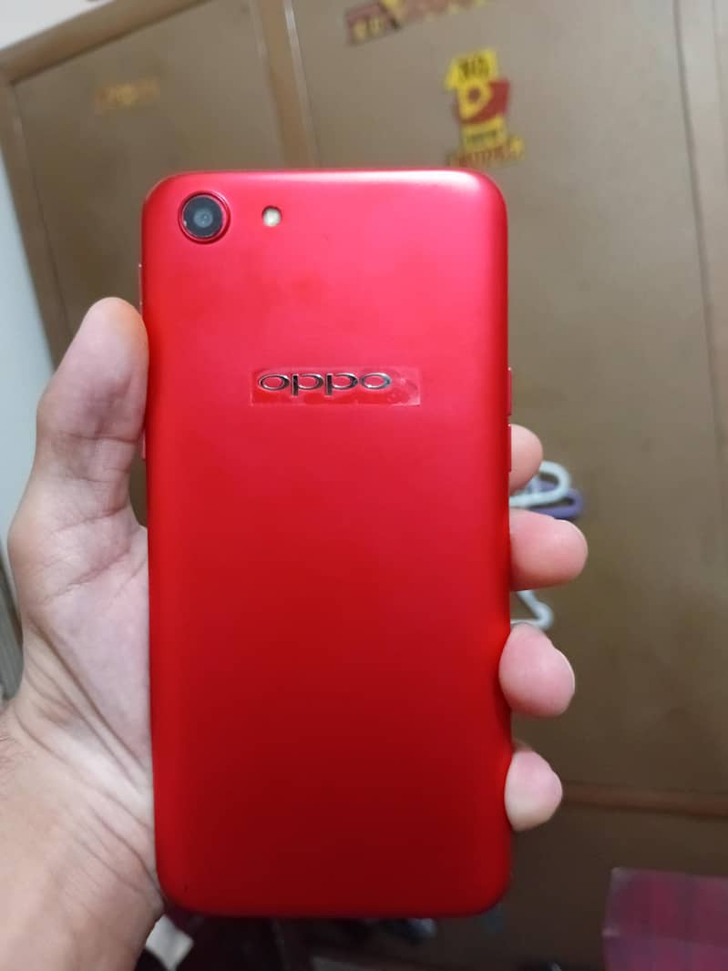 OPPO A83 2