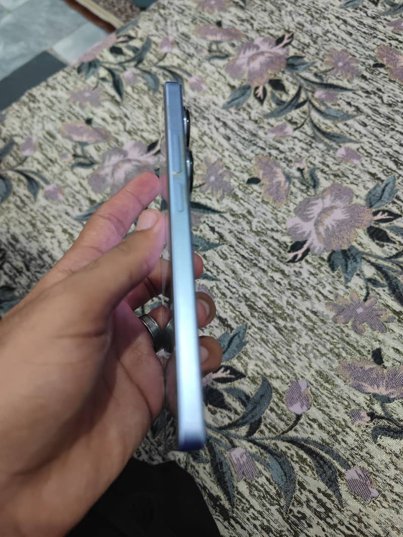 Xiaomi Redmi Note 13 Pro 3