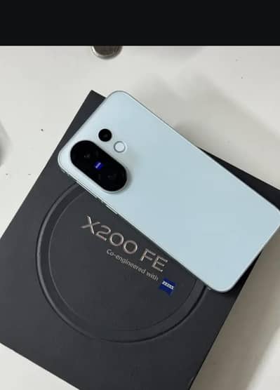 Vivo X200