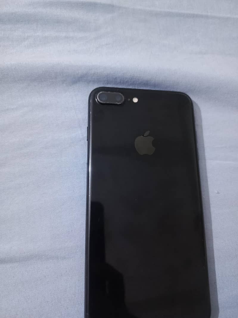 Apple iPhone 7 Plus 3