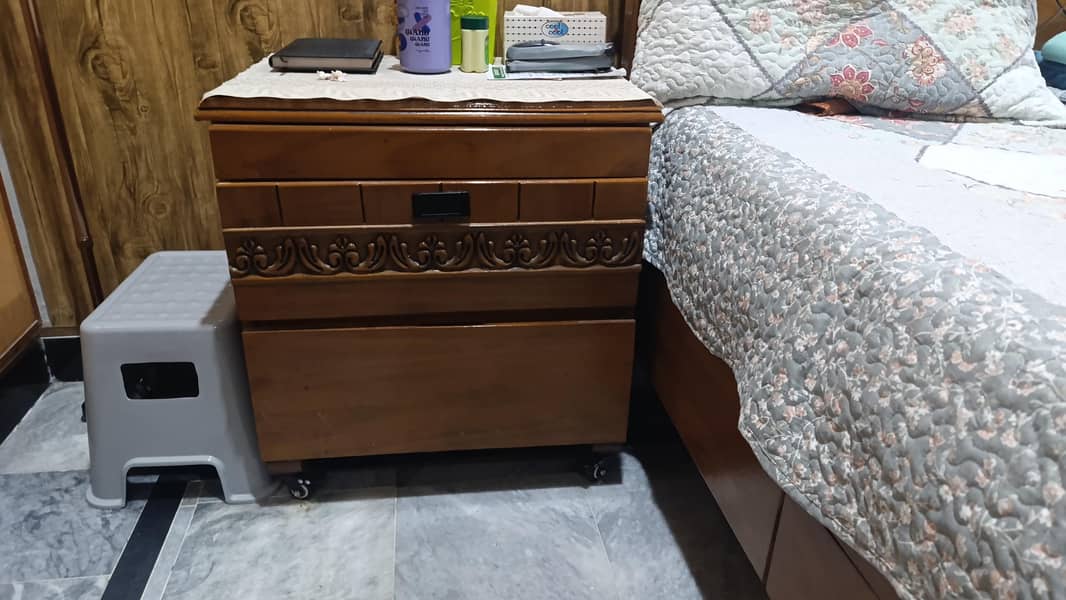 double bed with side tables 1