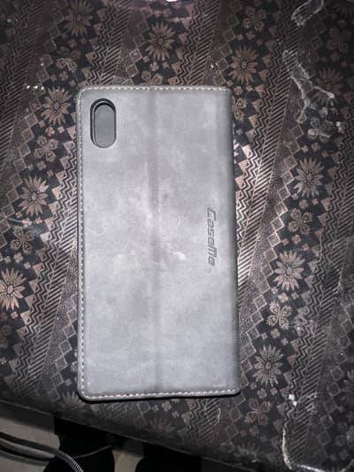 Iphone Xsmax  book cover almost new