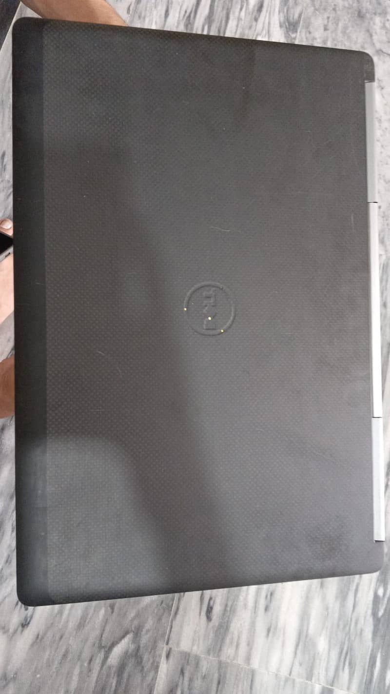 Dell precision 7720 3