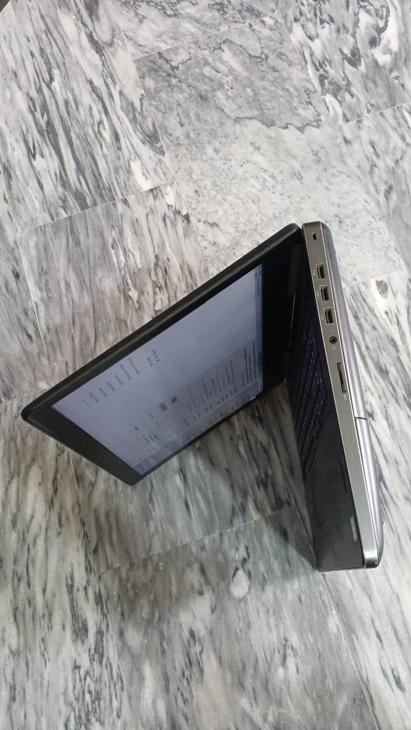 Dell precision 7720 4