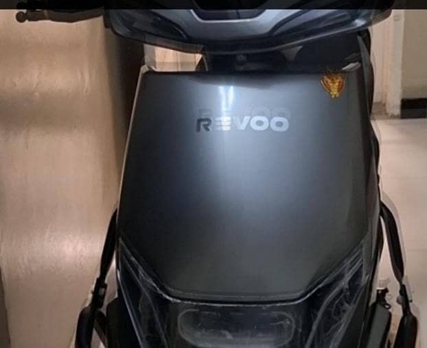 REVOO C32 1