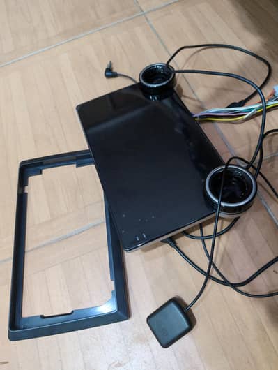 Car LCD  with protector not even miner scratches