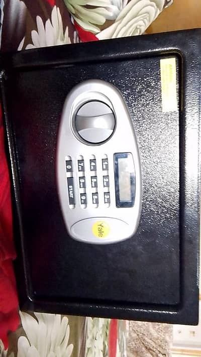 digital safe brand new