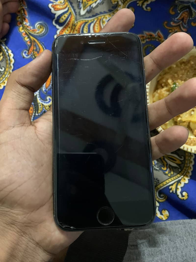 Apple iPhone 8 1