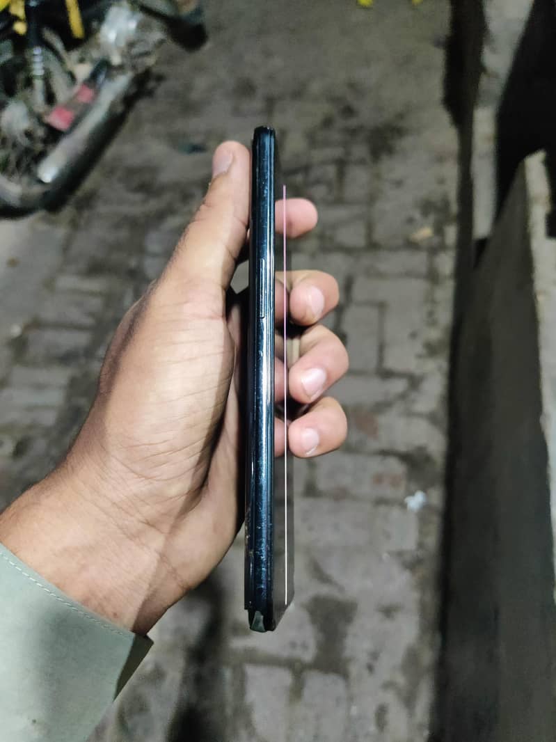 One plus 9.  . 5G 6