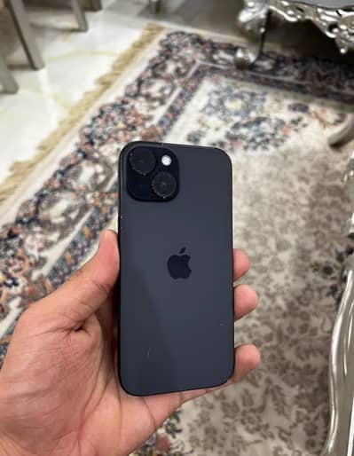 Apple iPhone 15. waterpack