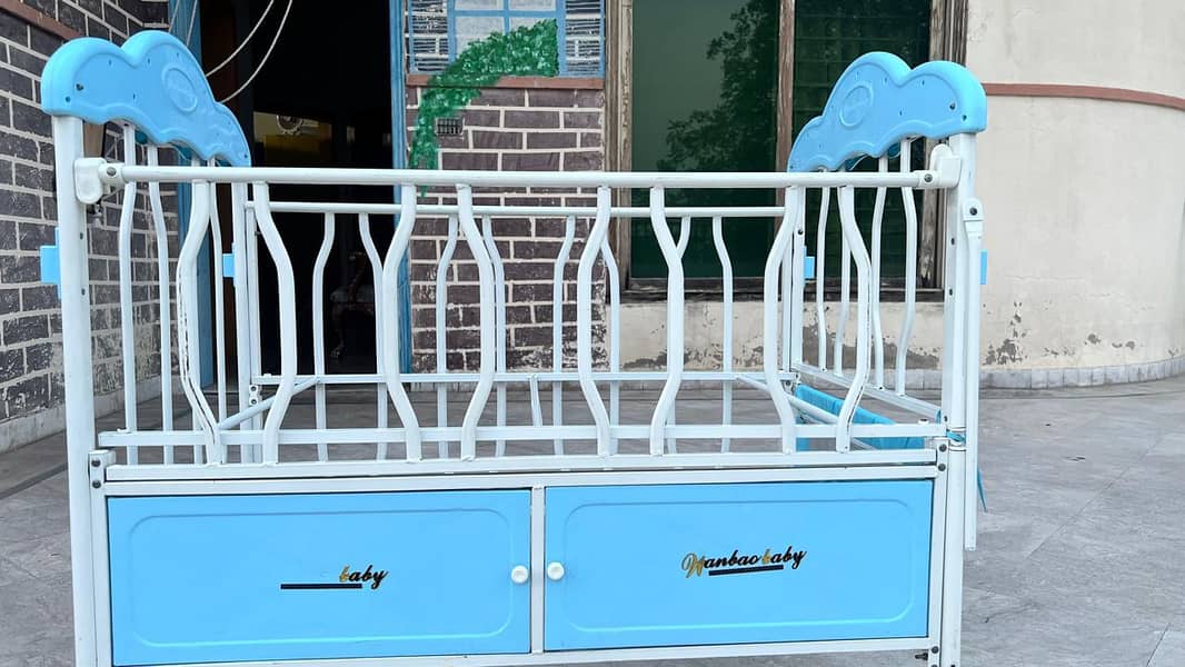 baby cot 0