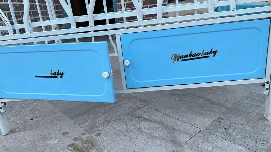 baby cot 3