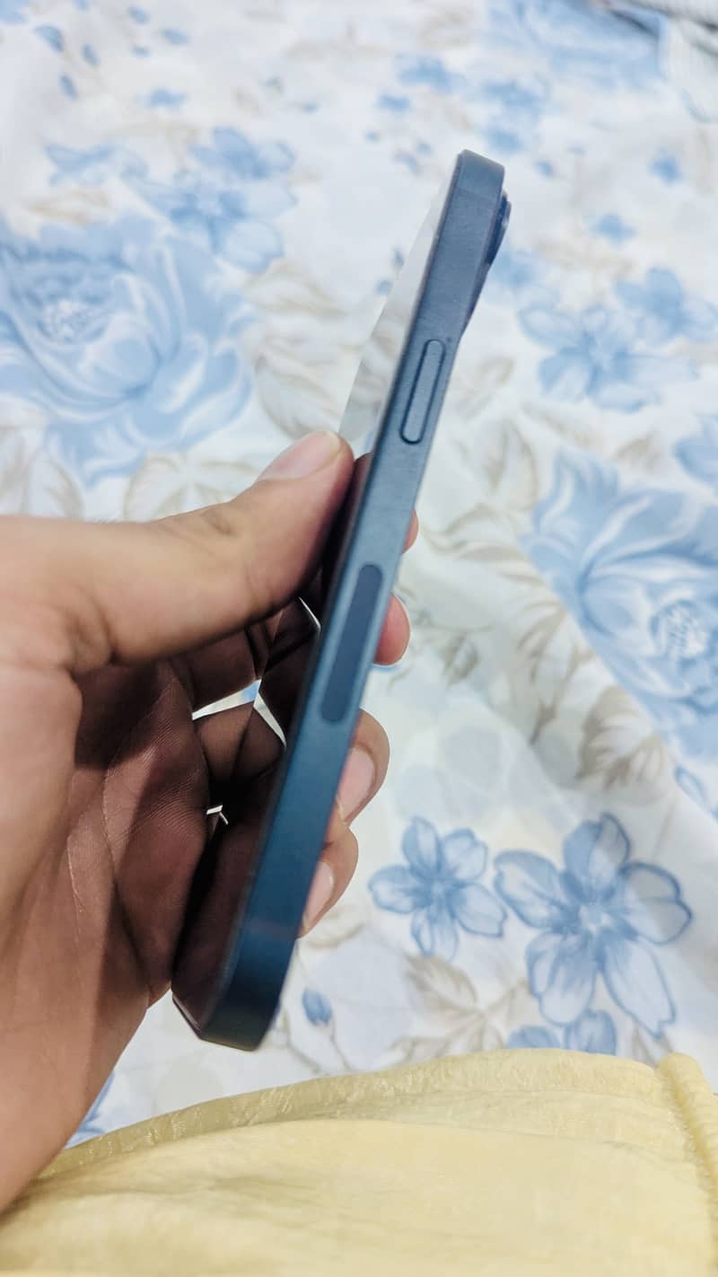 Apple iPhone 14 1