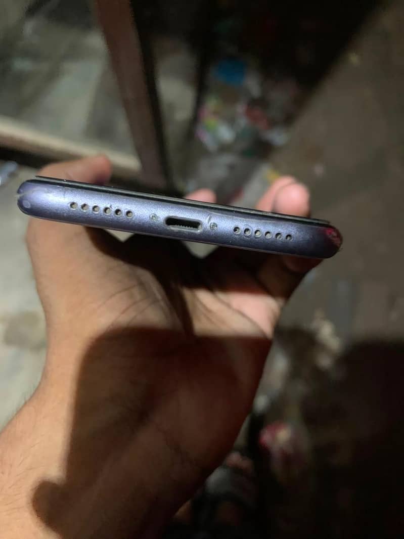 Apple iPhone 11 2