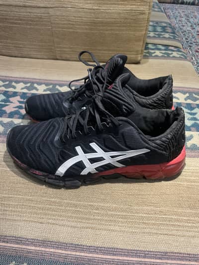 Asics gel shoes from thrift market